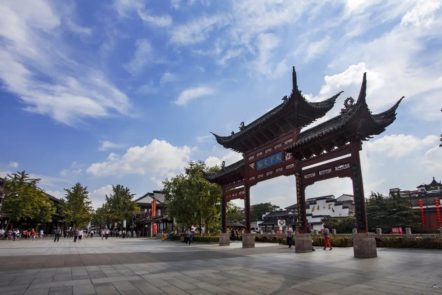 【奢惠江南】六朝古都、无锡拈花湾、水乡乌镇、苏州园林、西湖美景7日 tour image