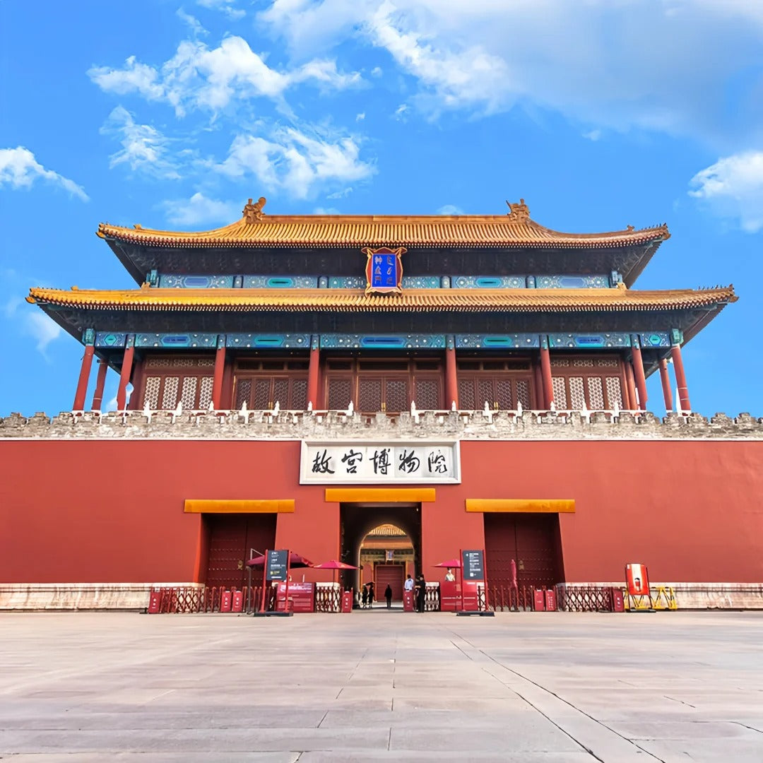 Wandering the Forbidden City: A Cultural Encounter That Touched My Heart