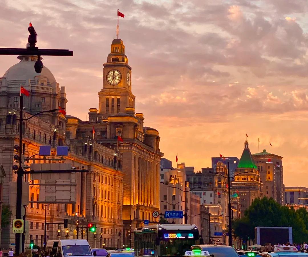 A Stroll Along the Bund: An Unexpected Romance