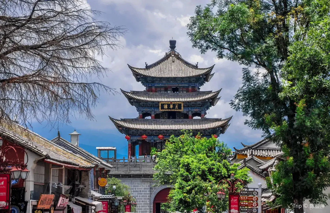 Dali ancient town and mountain scenery for a slow travel journey in China