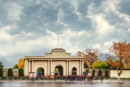 [Exquisite Jiangnan] 5-Day Tour: Suzhou Lion Grove Garden · Nanjing Presidential Palace · Wuzhen East Scenic Zone · West Lake Boat Ride · Shanghai Bund