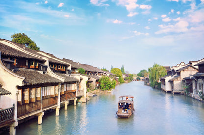 [Exquisite Jiangnan] 8-Day Tour: Wuzhen East Scenic Zone · West Lake Boat Ride · Feilai Peak at Lingyin Temple · Nianhua Bay Zen Retreat · Wuxi Three Kingdoms City